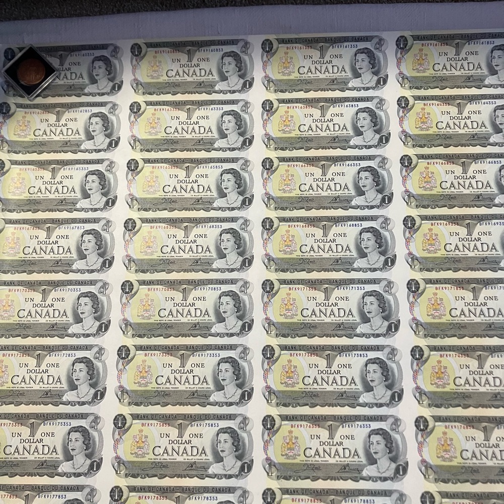 Bank of Canada Uncut sheet of $1 Dollar Banknotes 1973